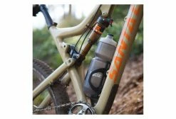 Porte Bidon Blackburn Wayside Cage Noir 8 Porte Bidon Blackburn Wayside Cage Noir -Hydratation VTT Soldes unnamed file 1808