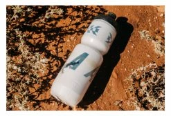 Bouteille Isotherme Maap Chromatek Bleu Blanc / Noir -Hydratation VTT Soldes unnamed file 1834