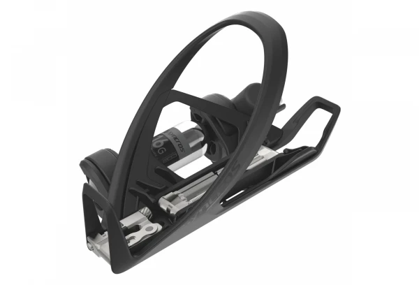 Porte-Bidon Multifonction Syncros IS Cache Cage CO2 Noir + Multi-Outil IS Cache 8CT (8 Fonctions) + Gonfleur Boundary CO2 3 Porte-Bidon Multifonction Syncros IS Cache Cage CO2 Noir + Multi-Outil IS Cache 8CT (8 Fonctions) + Gonfleur Boundary CO2